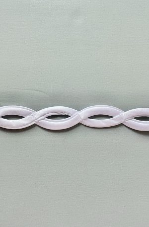 06-704 Fehér szatén szegő 2cm