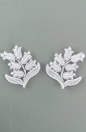 06-713 Fehér páros légcsipke