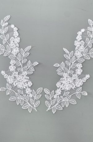 06-1310 -5 Fehér páros csipke trendi leveles mintával