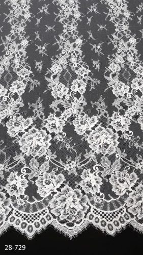 Fehér gyöngyös rózsa mintás rachel csipke