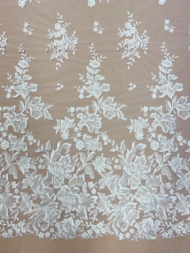 28-752 Fehér Indás Virágos Csipkeanyag