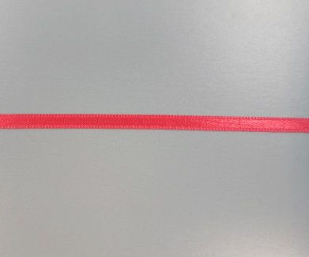 Piros szatén szalag 0,5 cm széles