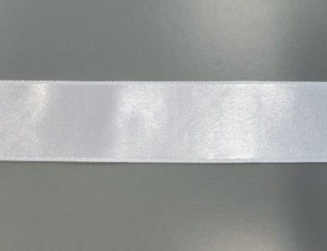 Fehér szatén szalag 3 cm széles