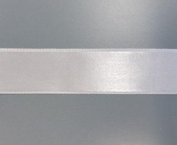 Törtfehér szatén szalag 3 cm széles